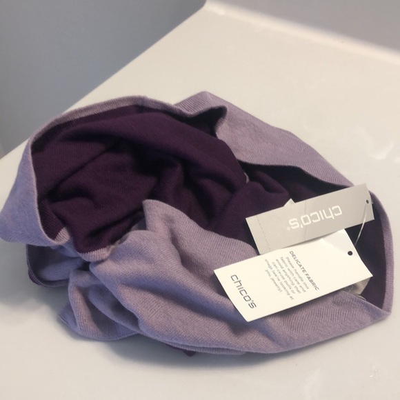 Chico’s NWT reversible infinity scarf - Picture 7 of 8